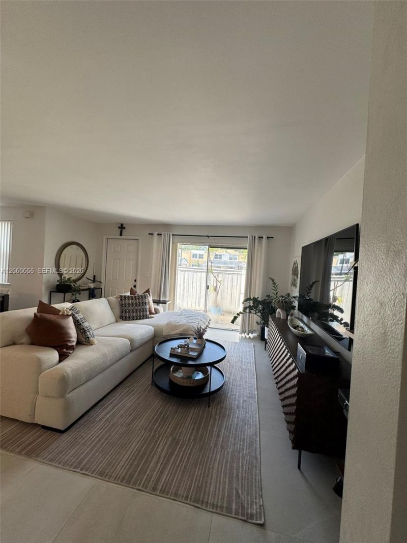 6845 SW 45th Ln, Unit 10, Miami, FL 33155 Photo