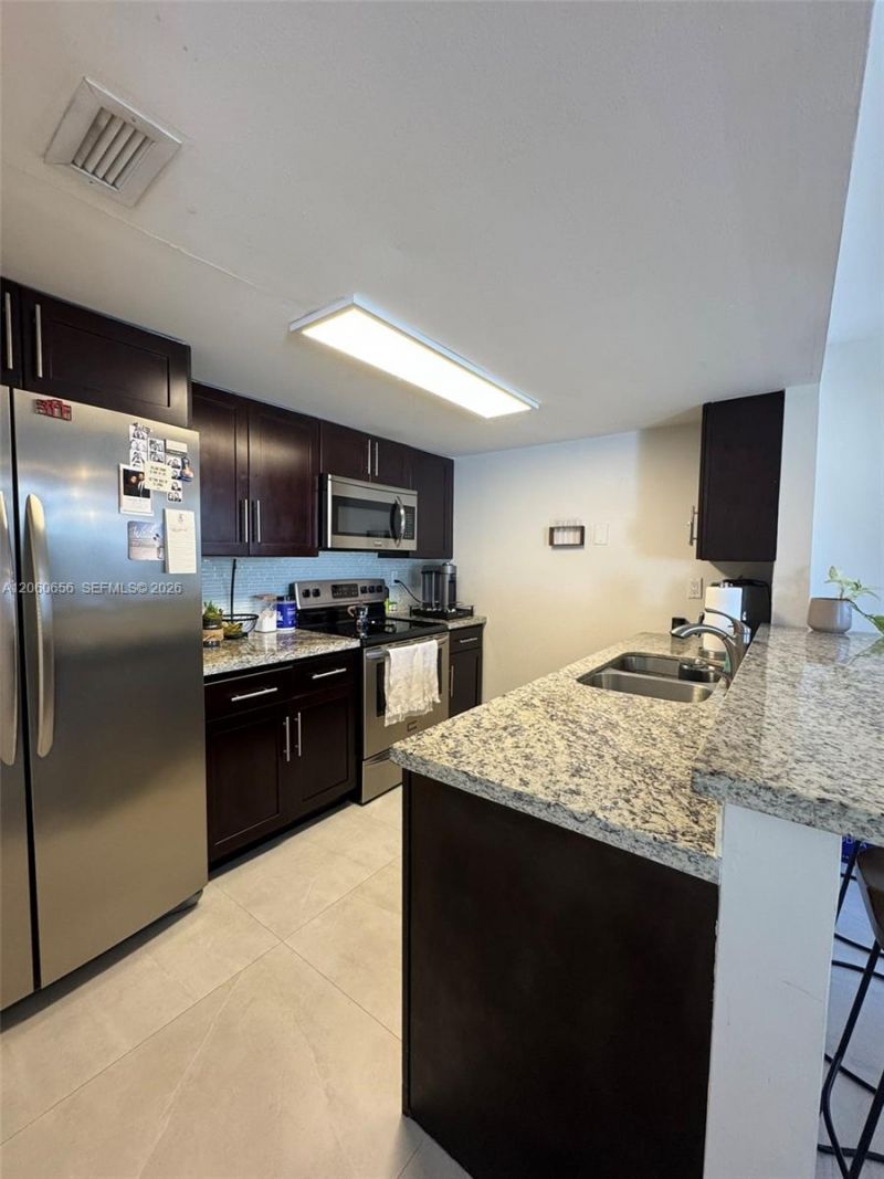 6845 SW 45th Ln, Unit 10, Miami, FL 33155 Photo