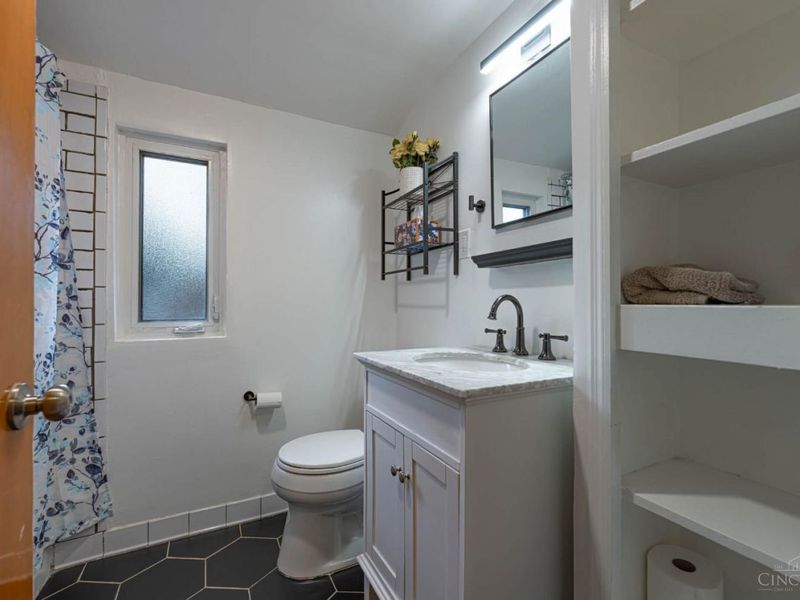 5749 Pandora Avenue, Cincinnati, OH 45213 Photo 23