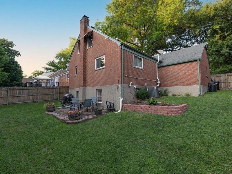5749 Pandora Avenue, Cincinnati, OH 45213 Photo 28