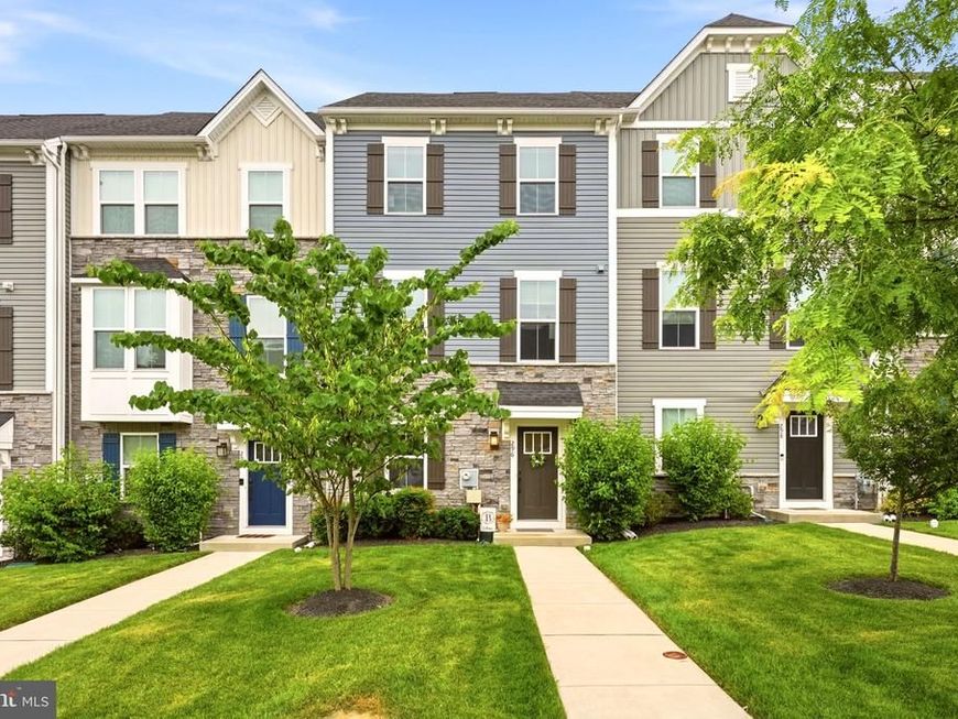 296 Sugar Maple Square, Downingtown, PA 19335 Main Photo