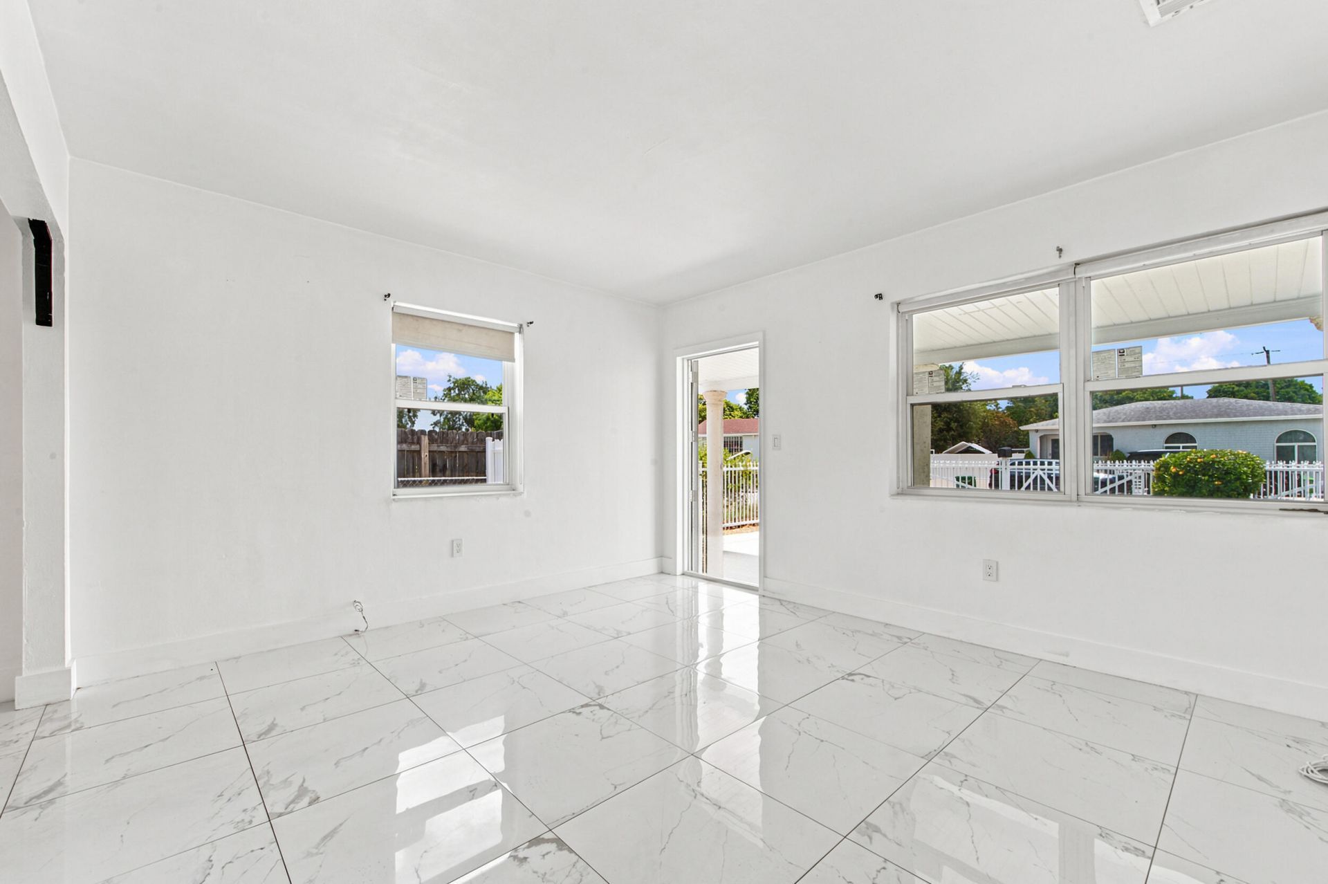 8800 NW 33 Avenue Road, Miami, FL 33147 Photo