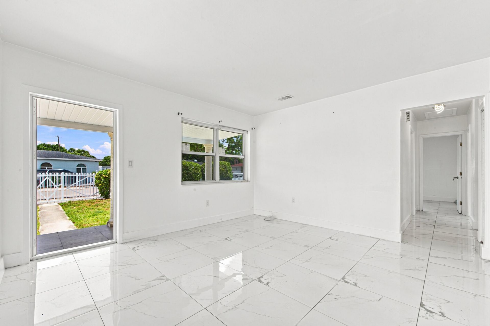 8800 NW 33 Avenue Road, Miami, FL 33147 Photo