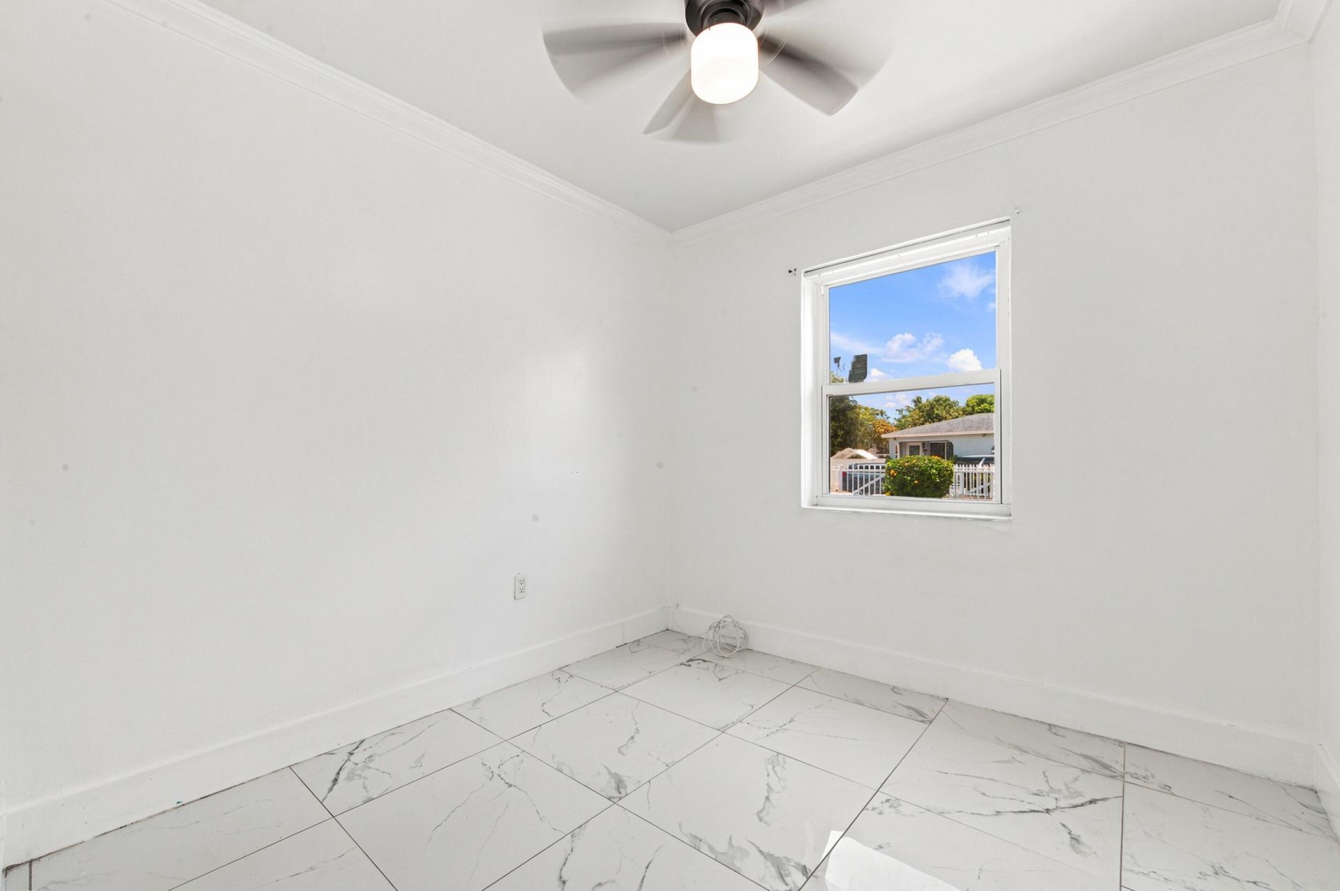 8800 NW 33 Avenue Road, Miami, FL 33147 Photo