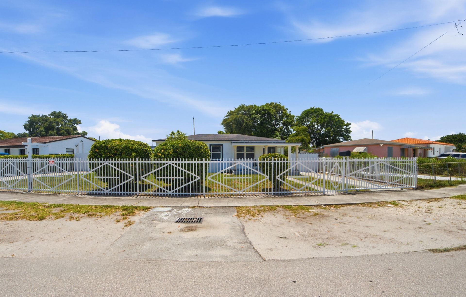 8800 NW 33 Avenue Road, Miami, FL 33147 Photo