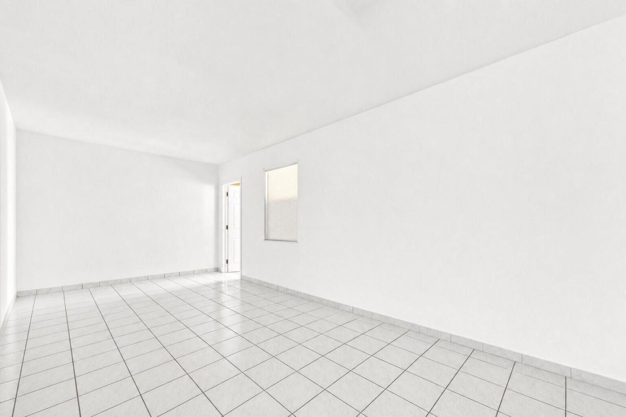 8800 NW 33 Avenue Road, Miami, FL 33147 Photo