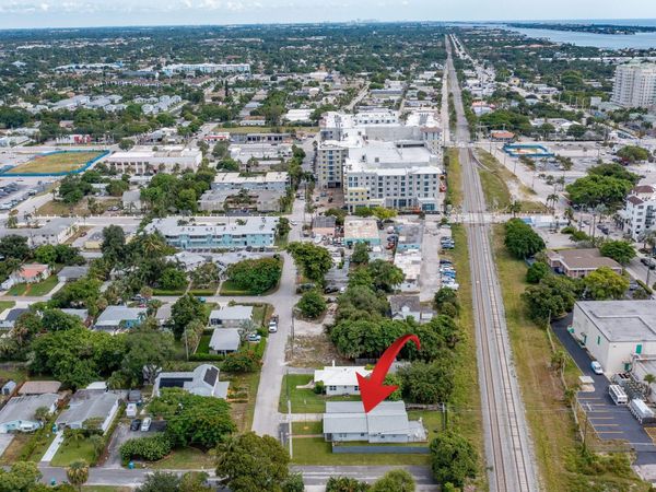 222 SE 3RD Street, Boynton Beach, FL 33435