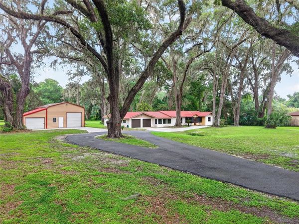 18741 N US HIGHWAY 301 , CITRA, FL 32113