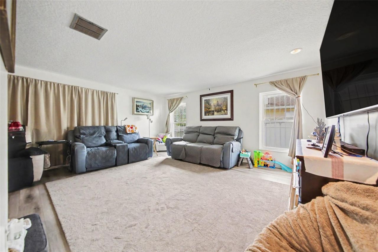 394 Barberry Lane, Altamonte Springs, FL 32714 Photo