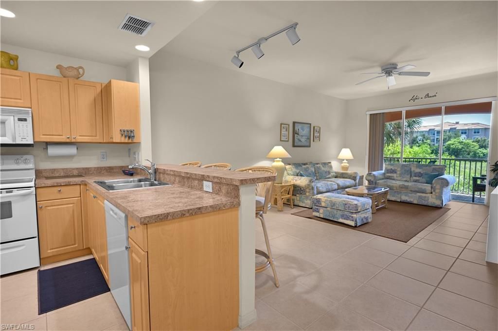 15979 Mandolin Bay Dr , Unit 202, Fort Myers, FL 33908 Photo