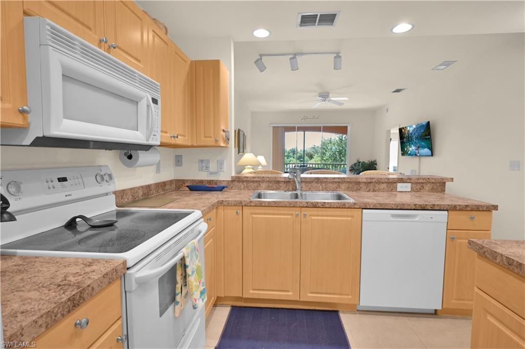 15979 Mandolin Bay Dr , Unit 202, Fort Myers, FL 33908 Photo