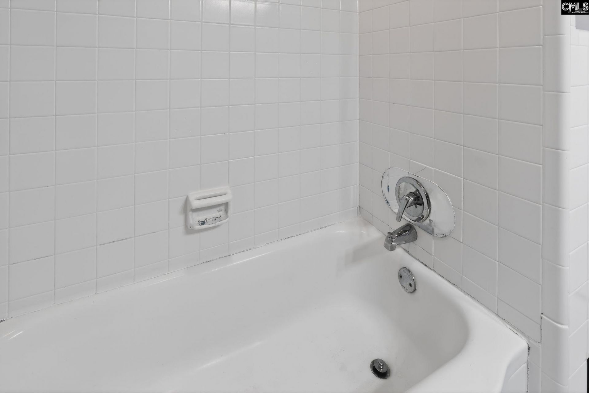1454 Fork Avenue  Photo 28