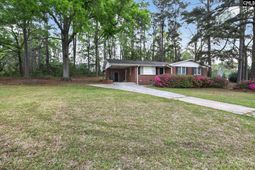 1454 Fork Avenue  photo 4