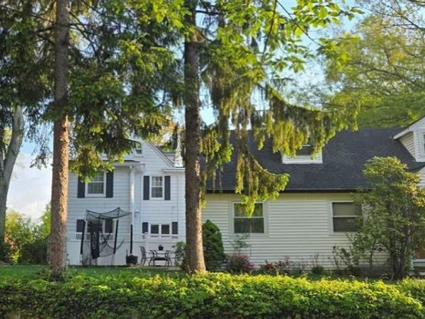 257 Schenck Avenue , Great Neck, NY 11021