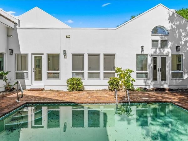 8373 Baytree Drive, Vero Beach, FL 32963