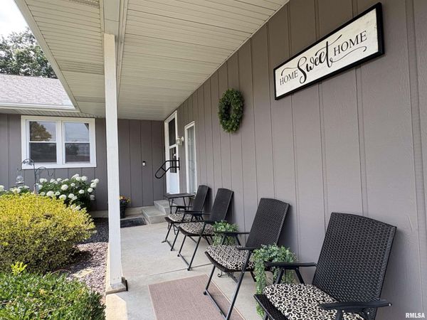 11B Appomatox Avenue, Jacksonville, IL 62650