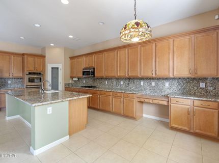5070 Chappelet Drive, Sparks, NV 89436 Photo