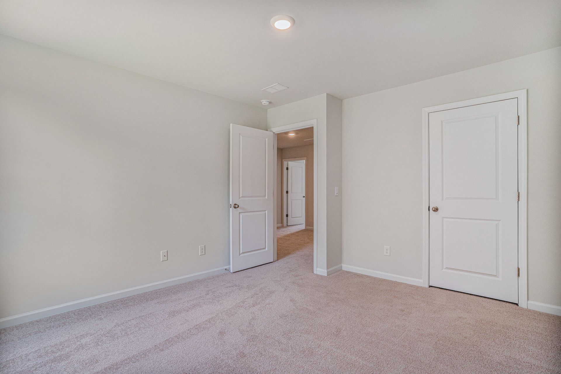 201 Cherry Grove Drive Photo 14