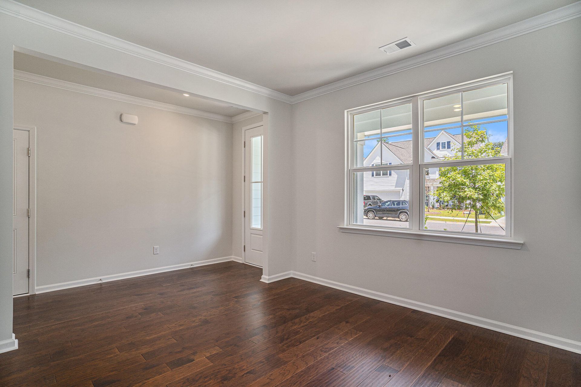 201 Cherry Grove Drive Photo 7