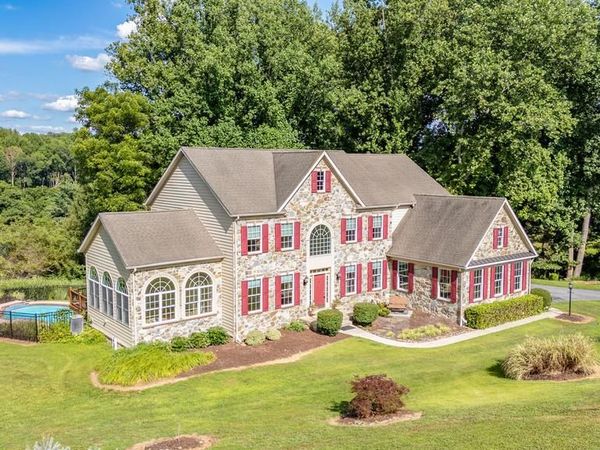 2098 LAVINDA DRIVE, WESTMINSTER, MD 21157