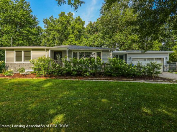 2927 Abbot Road, East Lansing, MI 48823