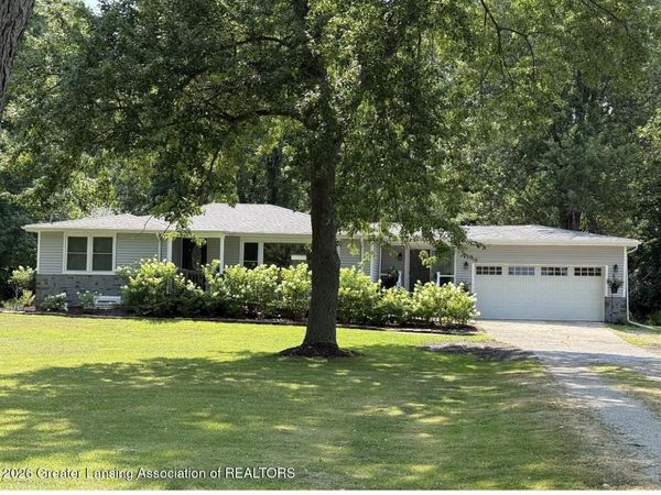 2927 Abbot Road, East Lansing, MI 48823