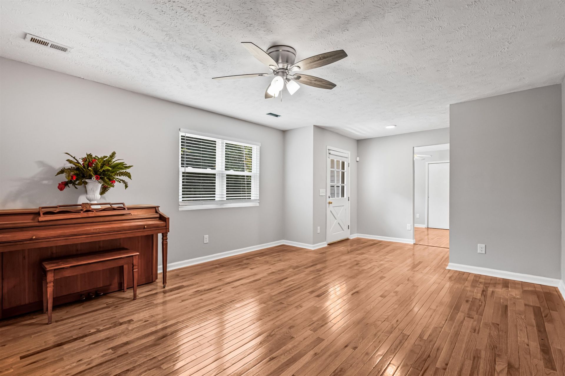 145 Sarah Ave.  Photo 12