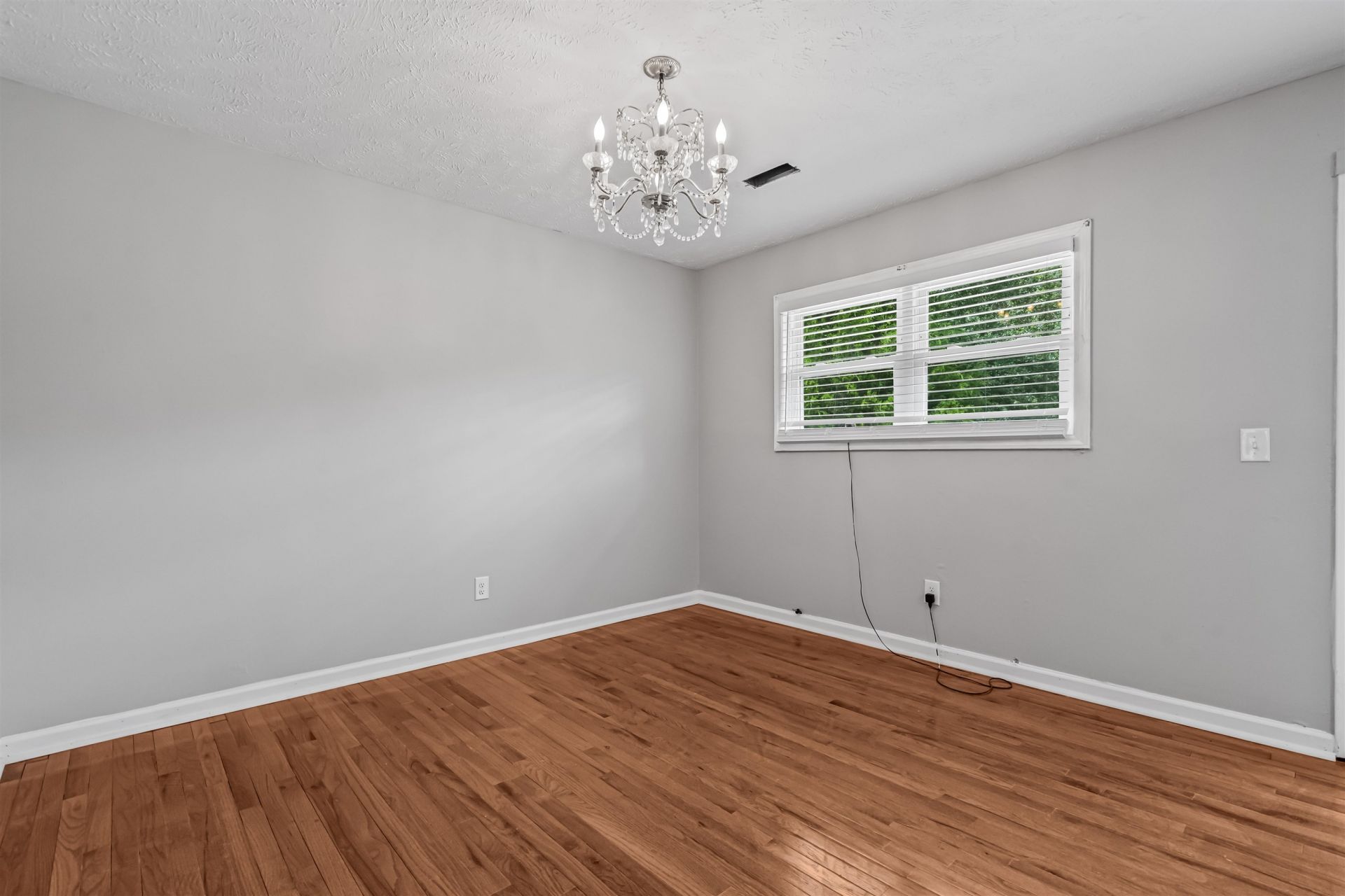 145 Sarah Ave.  Photo 9