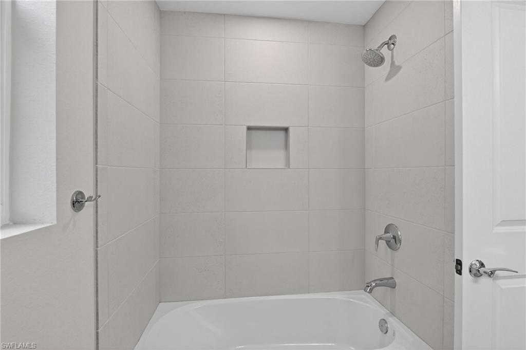 286 Indies Dr E, Unit 101, Naples, FL 34114 Photo