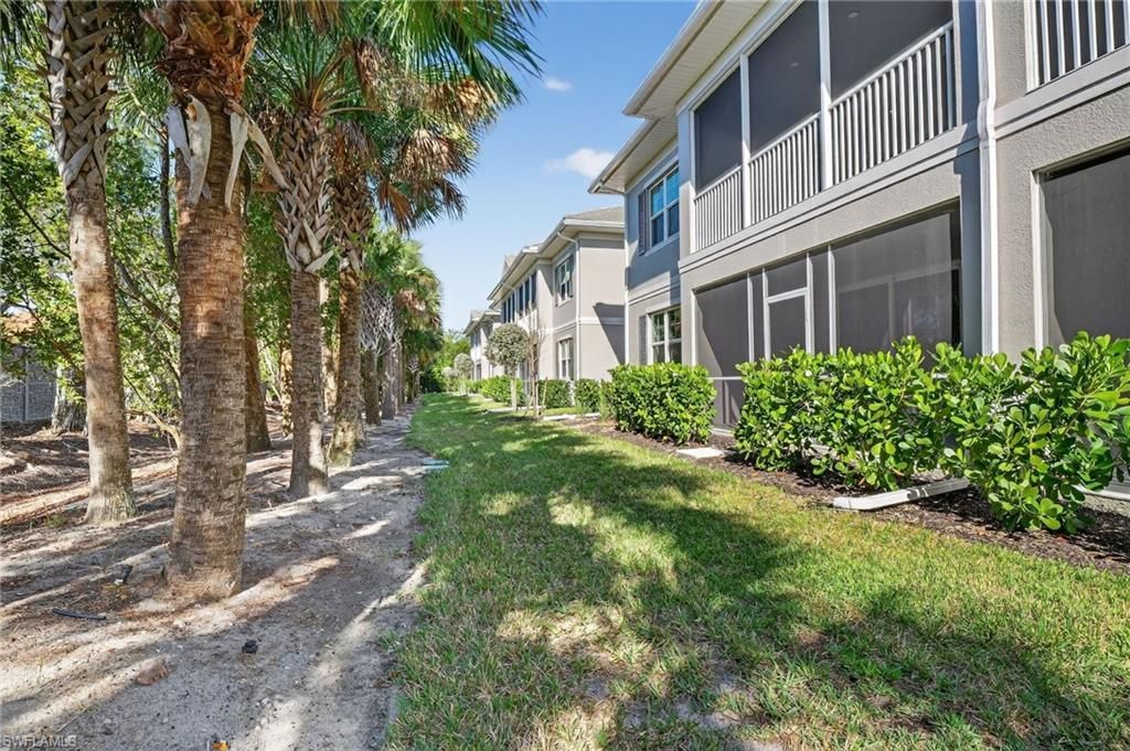 286 Indies Dr E, Unit 101, Naples, FL 34114 Photo