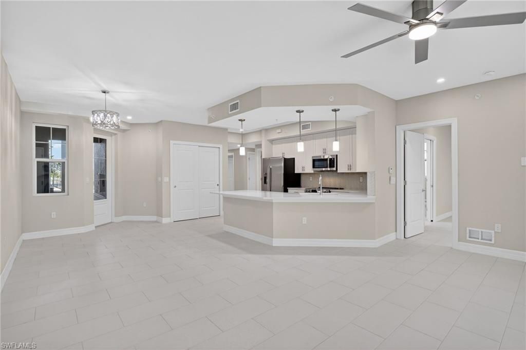 286 Indies Dr E, Unit 101, Naples, FL 34114 Photo