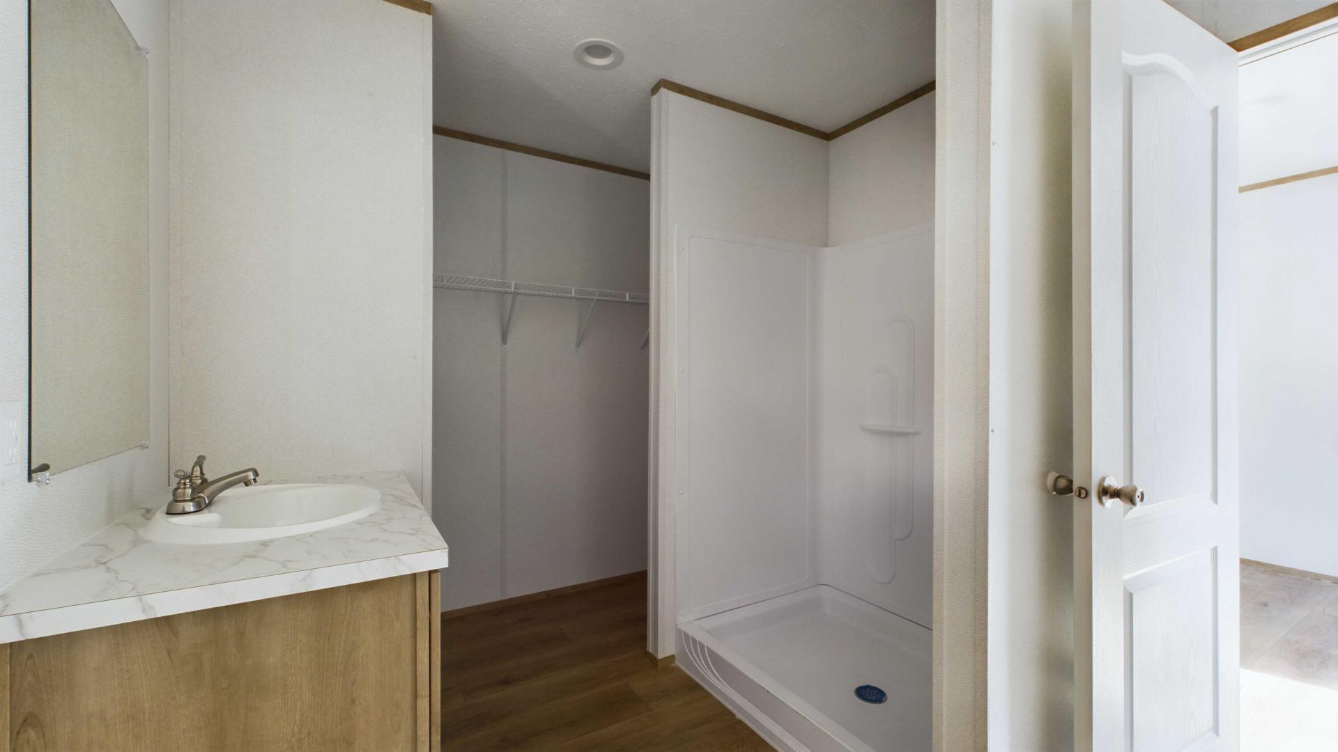 106 Hammond Street Photo 10