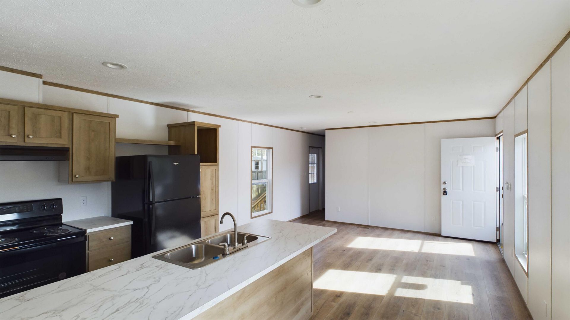 106 Hammond Street Photo 15