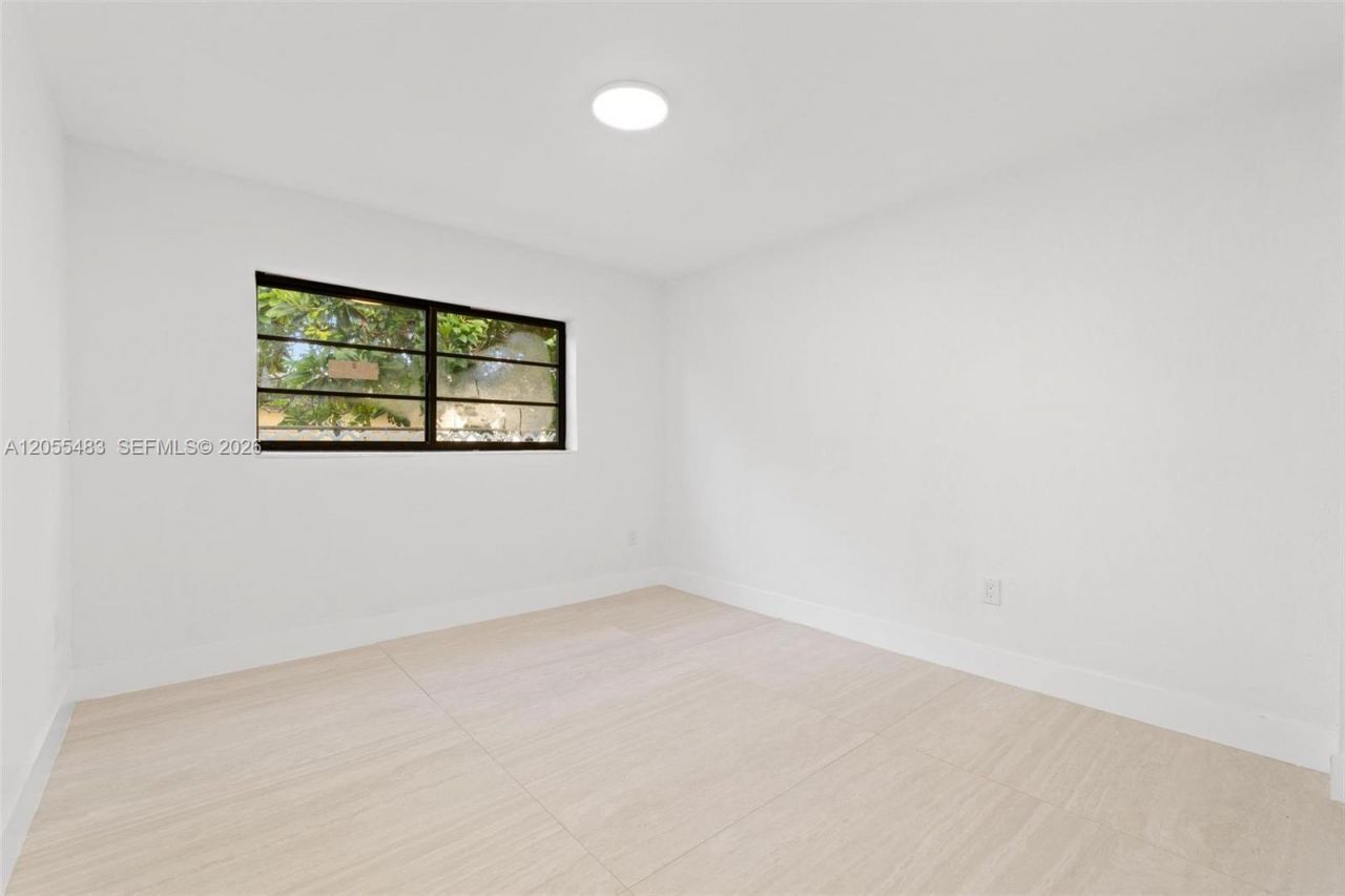 2440 SW 3rd St , Unit 2, Miami, FL 33135 Photo