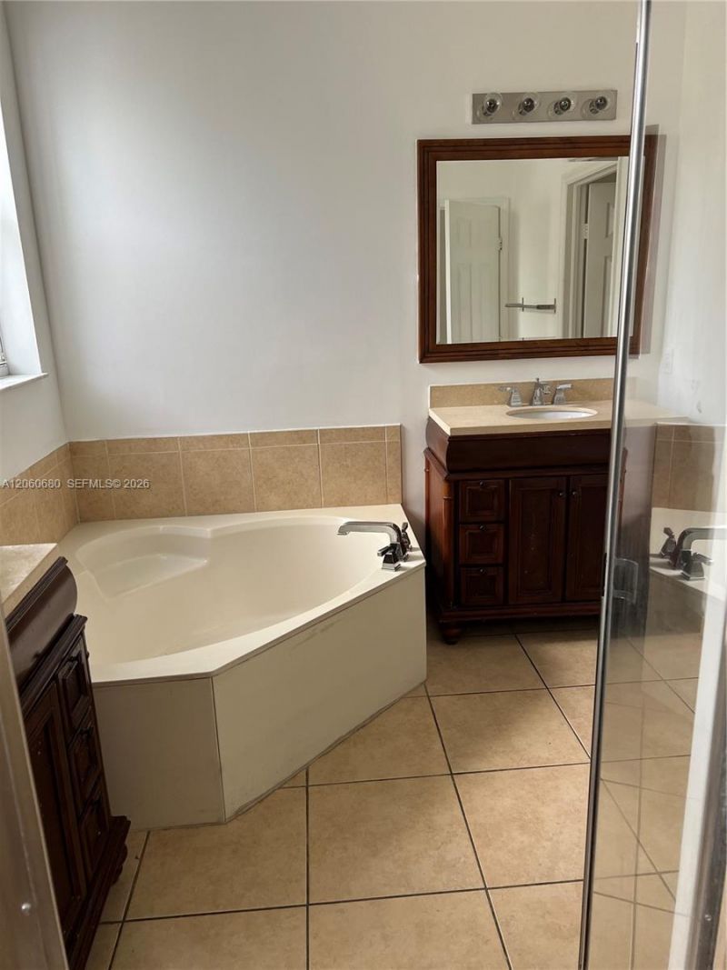 11440 NW 75th Ter, Doral, FL 33178 Photo