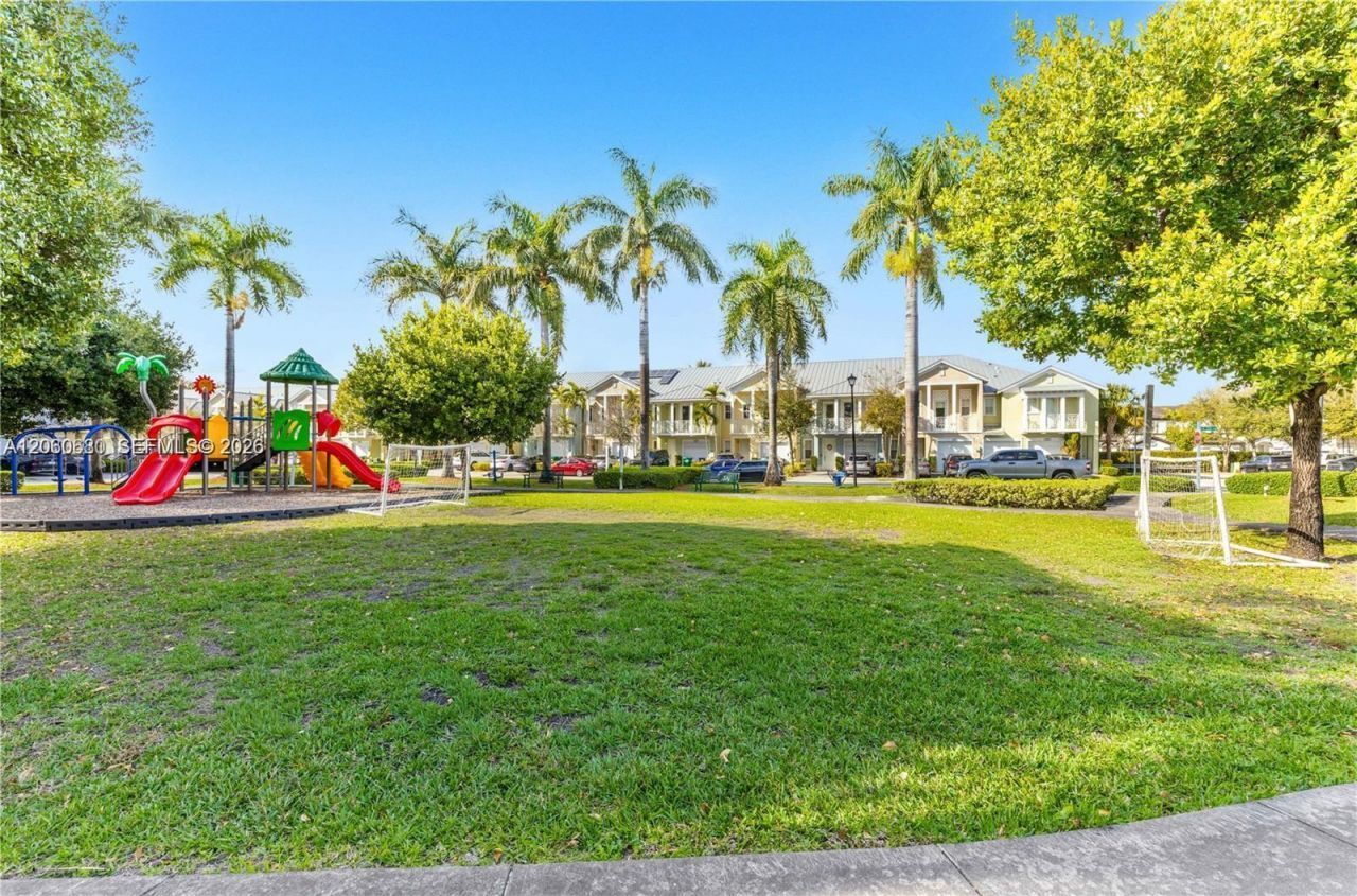 11440 NW 75th Ter, Doral, FL 33178 Photo