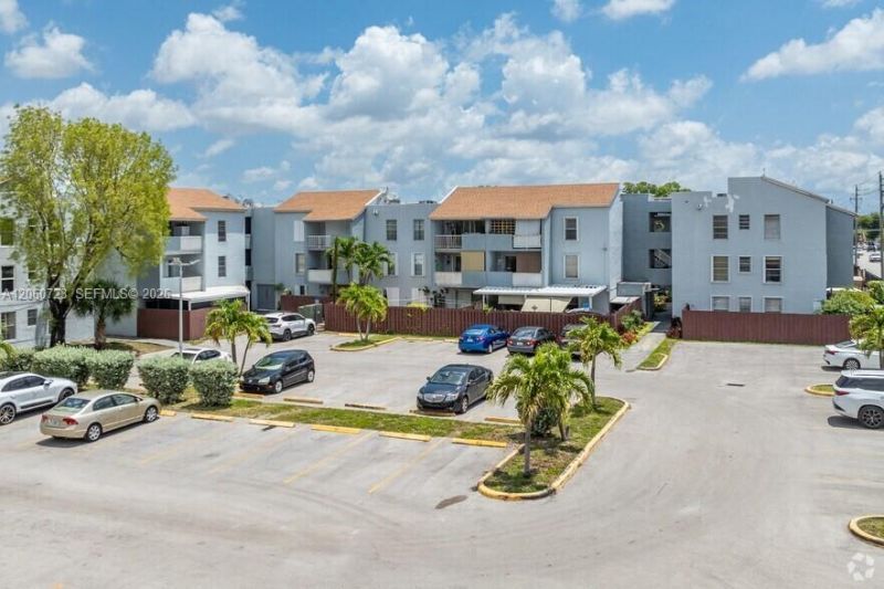 6095 W 18th Ave, Unit S219, Hialeah, FL 33012 Photo