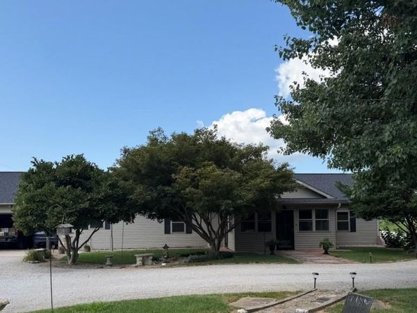 271 Crazy Horse Lane, Jackson, MO 63755