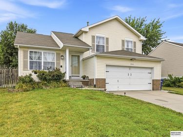 14504 S 28th Street, Bellevue, NE 68123