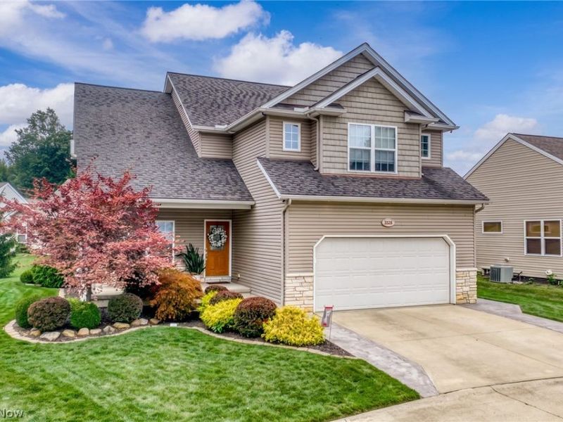 3528 Brook Court, Avon, OH 44011 Photo 2