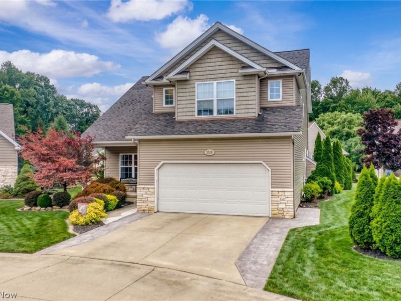 3528 Brook Court, Avon, OH 44011 Photo 3