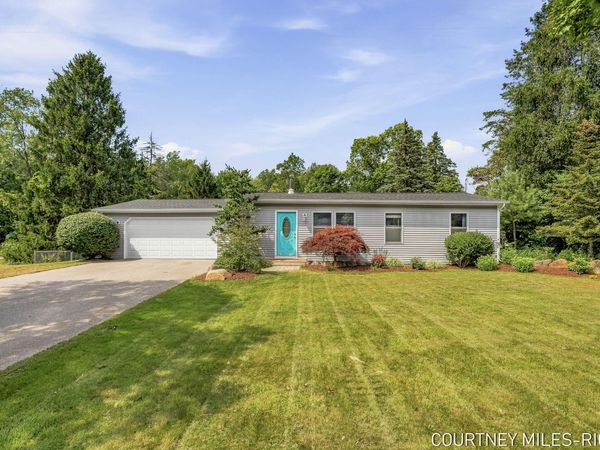 15475 Ransom Street, Holland, MI 49424