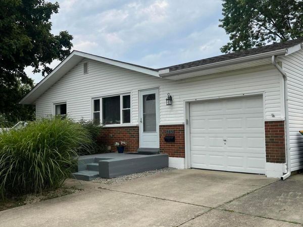 585 Hillsdale Drive , West Jefferson, OH 43162