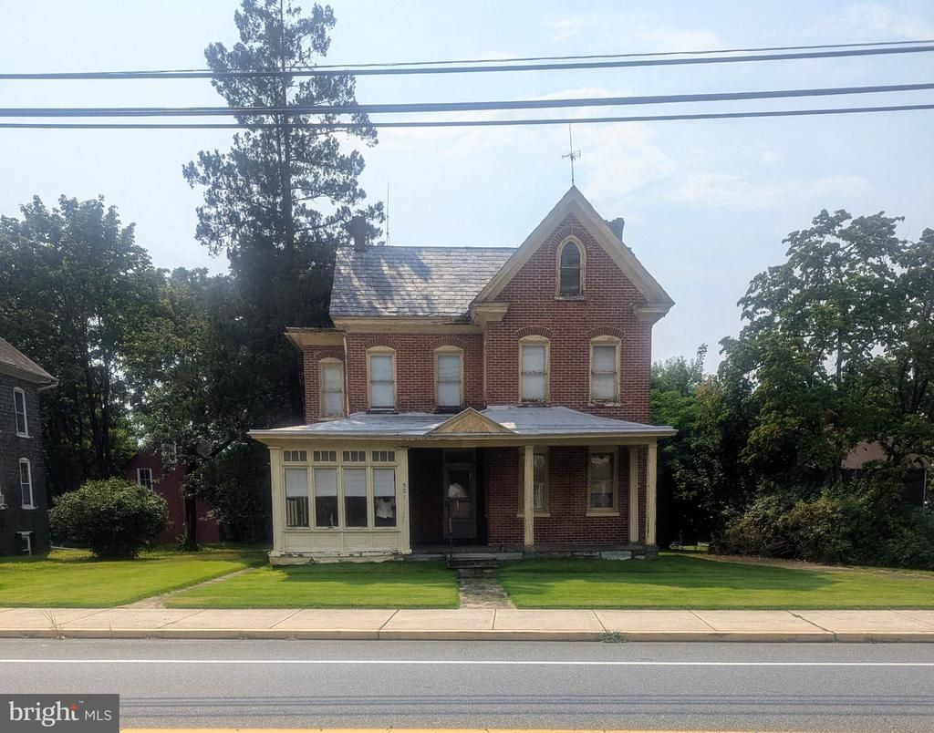 351 MAIN STREET , RED HILL, PA 18076