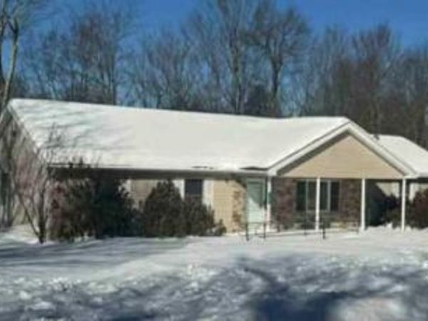 115 BLACKFOOT LANE , TOBYHANNA, PA 18466