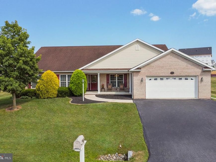 18812 Island Drive, Hagerstown, MD 21742 Main Photo