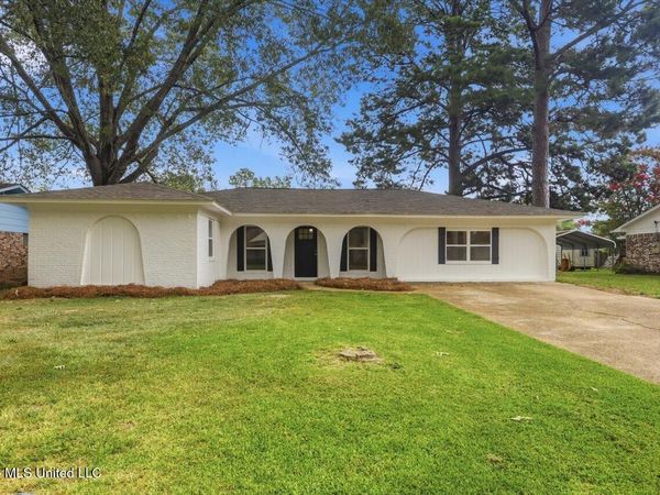 232 Trojan Drive, Pearl, MS 39208