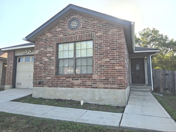 2303 DALHART PASS, San Antonio, TX 78245