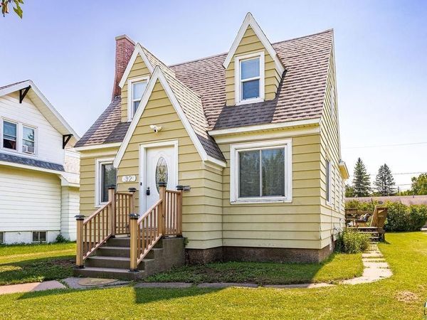32 Laurel Avenue, Superior, WI 54880