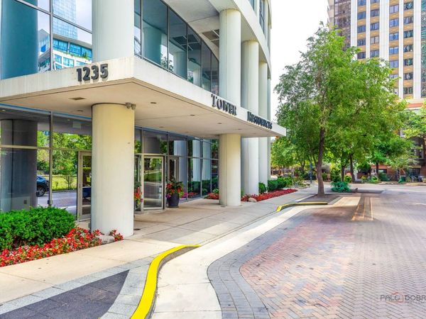 1235 S Prairie Avenue, Unit 2107, Chicago, IL 60605